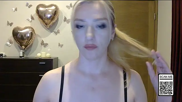 Wild_Silk_Desire webcam