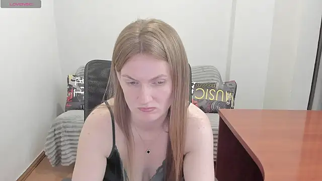 Alisha_Skyes webcam