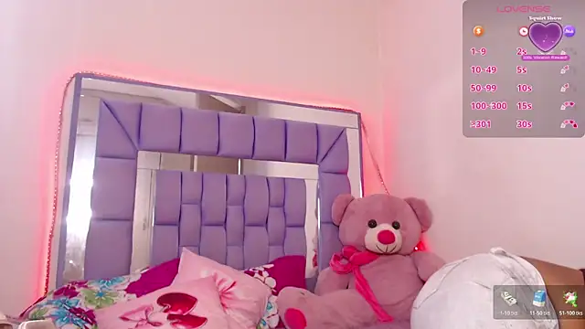 Lilly_Jacksonn webcam