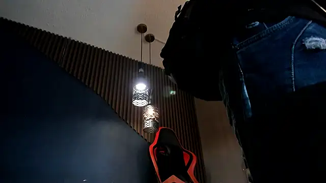 Boss_Domiinator webcam