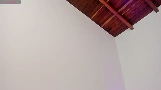 TianaGlow44 webcam