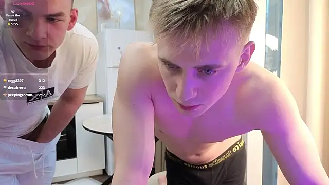 MIKE_GOD19 webcam