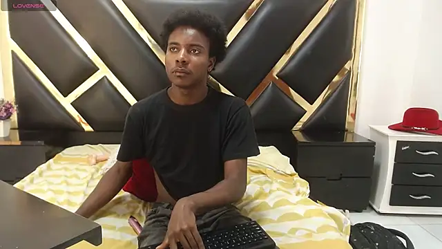 NoahJhonson69 webcam
