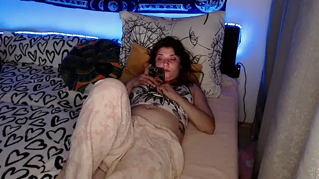 AlienforTwenty webcam