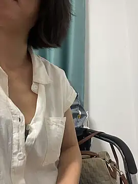 lilysister66 webcam