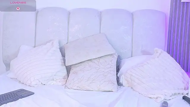 ScarlettVelvet webcam