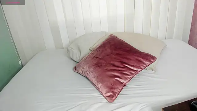Salem_darling webcam