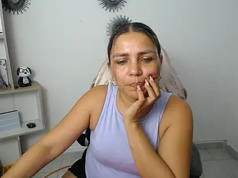 cum_bigass webcam
