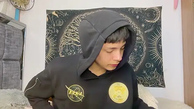 Andy_Belier23's live cam