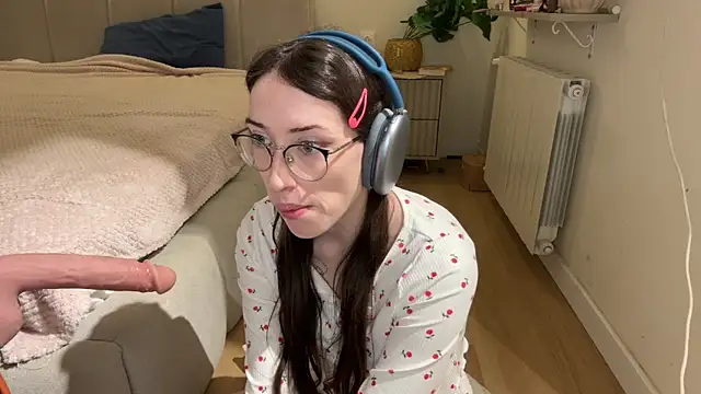 Kelly_Berry__ webcam