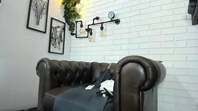 ItaloMoore webcam