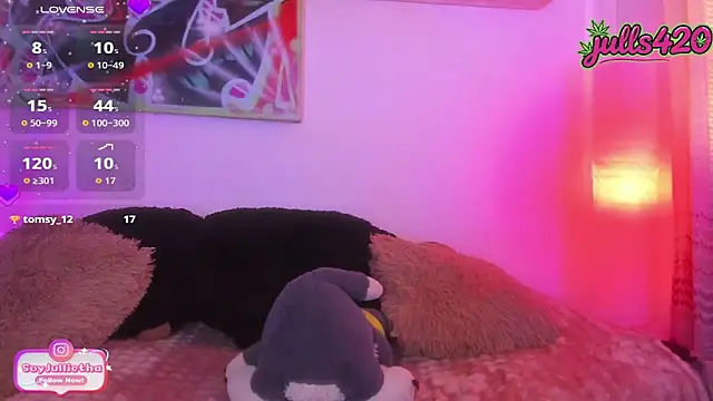 Julls420_ webcam