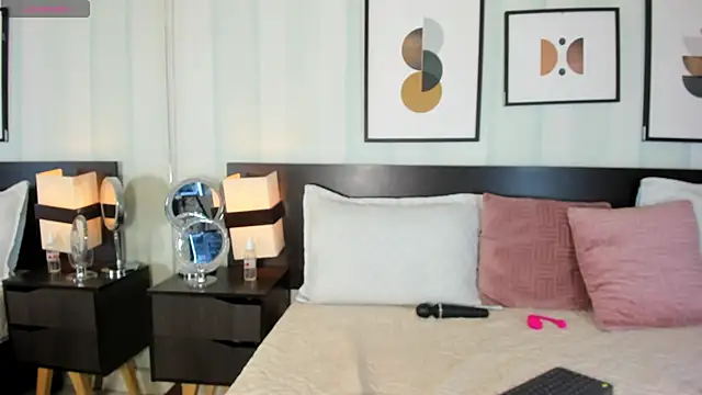 Lexis_Walker webcam
