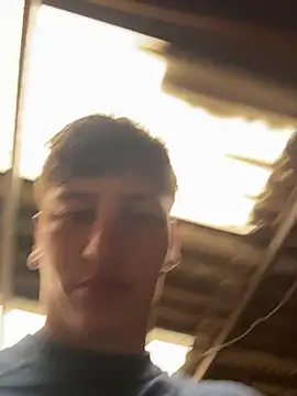 ARON_LUXX