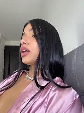 Bella_Smithe live cam on Stripchat