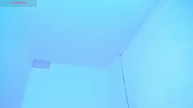 milkqueenboobs webcam
