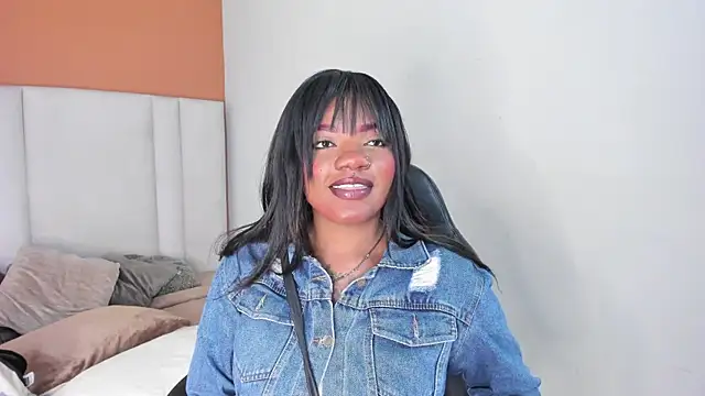 Mia_boobs24 webcam