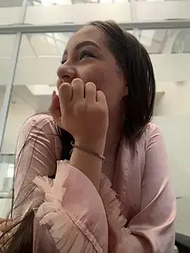 MegaanRouse_ webcam