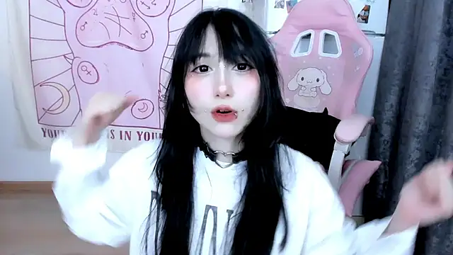 Holy420lolii webcam