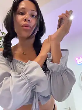 HaileyDiana webcam
