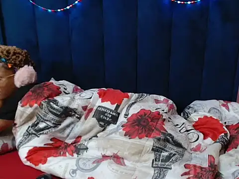 HotCreamyTea webcam