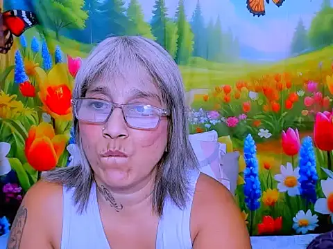 indianroxy webcam