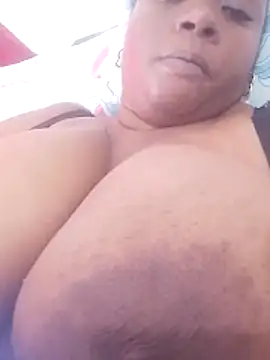 bigtitssxx webcam