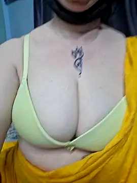 Indian_Coupl3 webcam
