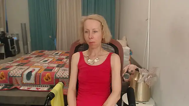 LuxuryNika webcam
