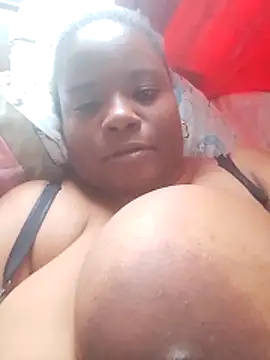 bigtitssxx webcam