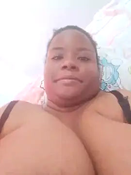 bigtitssxx webcam