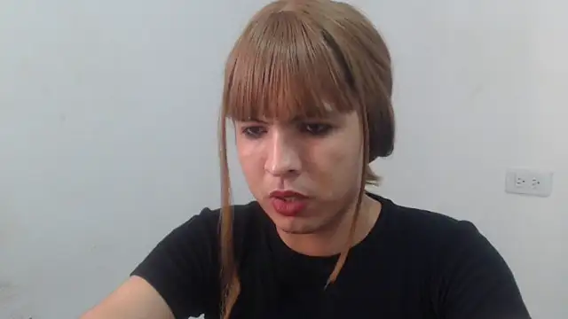 estefania224 webcam
