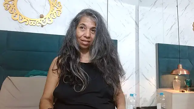 chanel_grant webcam