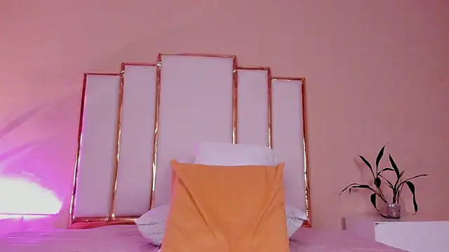 Rosalinda_77 webcam