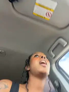 Your_Paris live sex cam