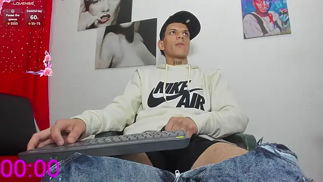 big_hot_boy_ webcam