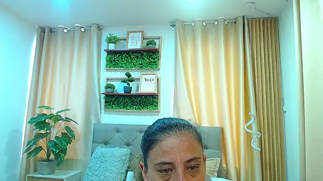 sasi_luna webcam