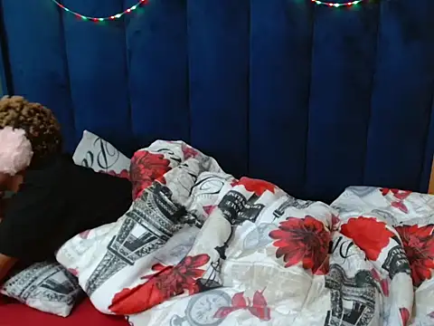 HotCreamyTea webcam