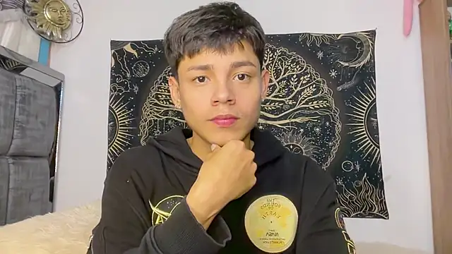 andy_belier23 (M twink) - have my Lovense remote with link