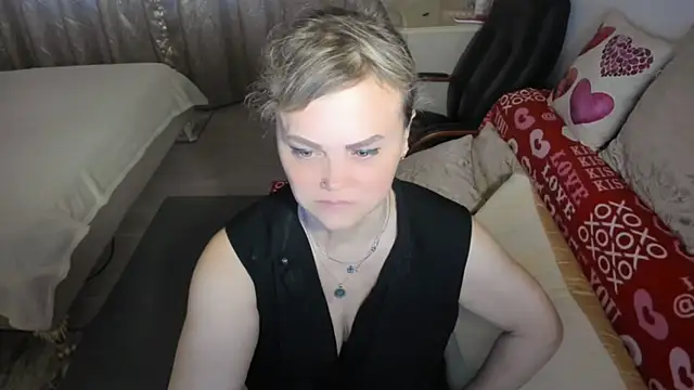 MildMature webcam