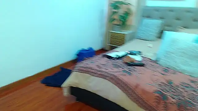 sasi_luna webcam