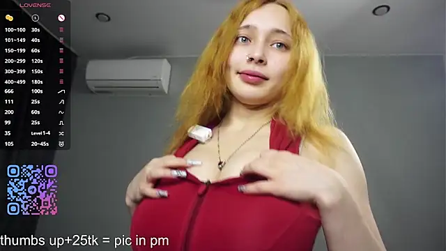 HannaHayles live cam on StripChat