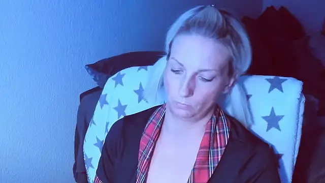 SexyJulia21 webcam
