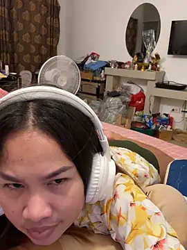 Ponthip webcam