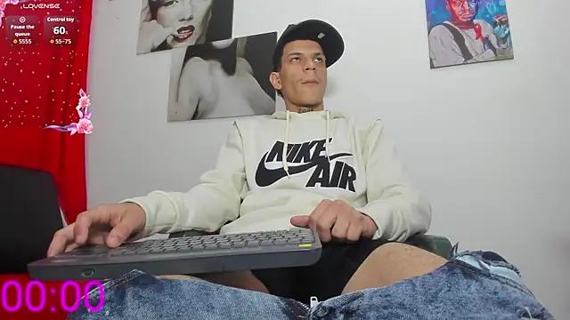 big_hot_boy_ webcam