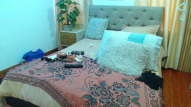 sasi_luna webcam