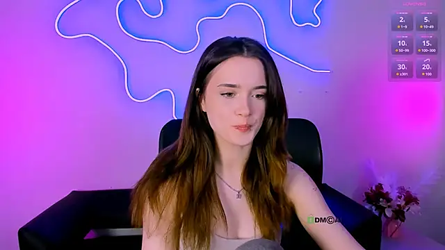 liana_kisses webcam