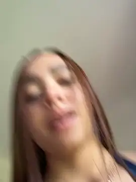 hottiee_melannie webcam