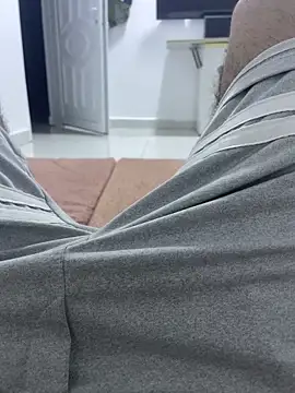 Sapir09 live cam on StripChat