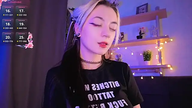 TristaRoht webcam